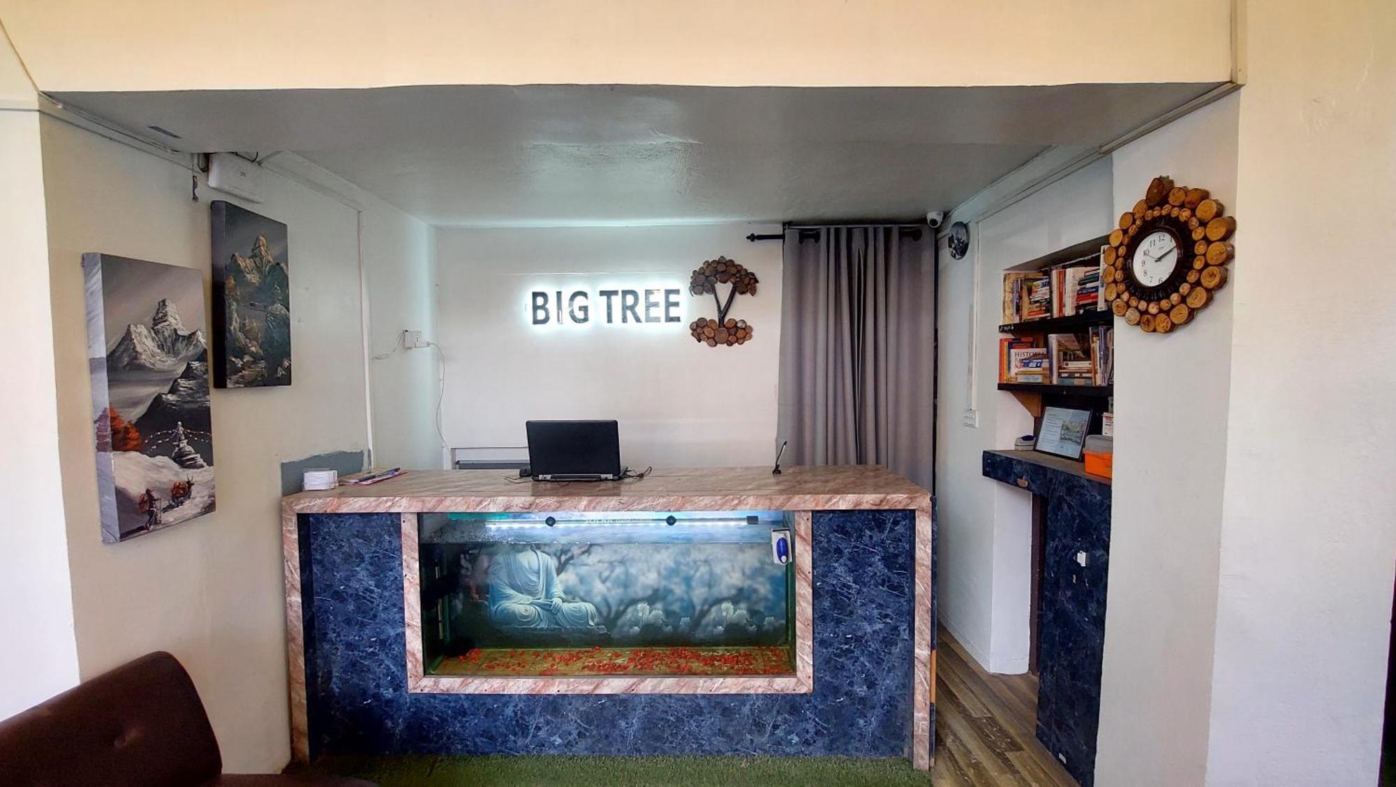 Big Tree Hostel Kathmandu Bagian luar foto
