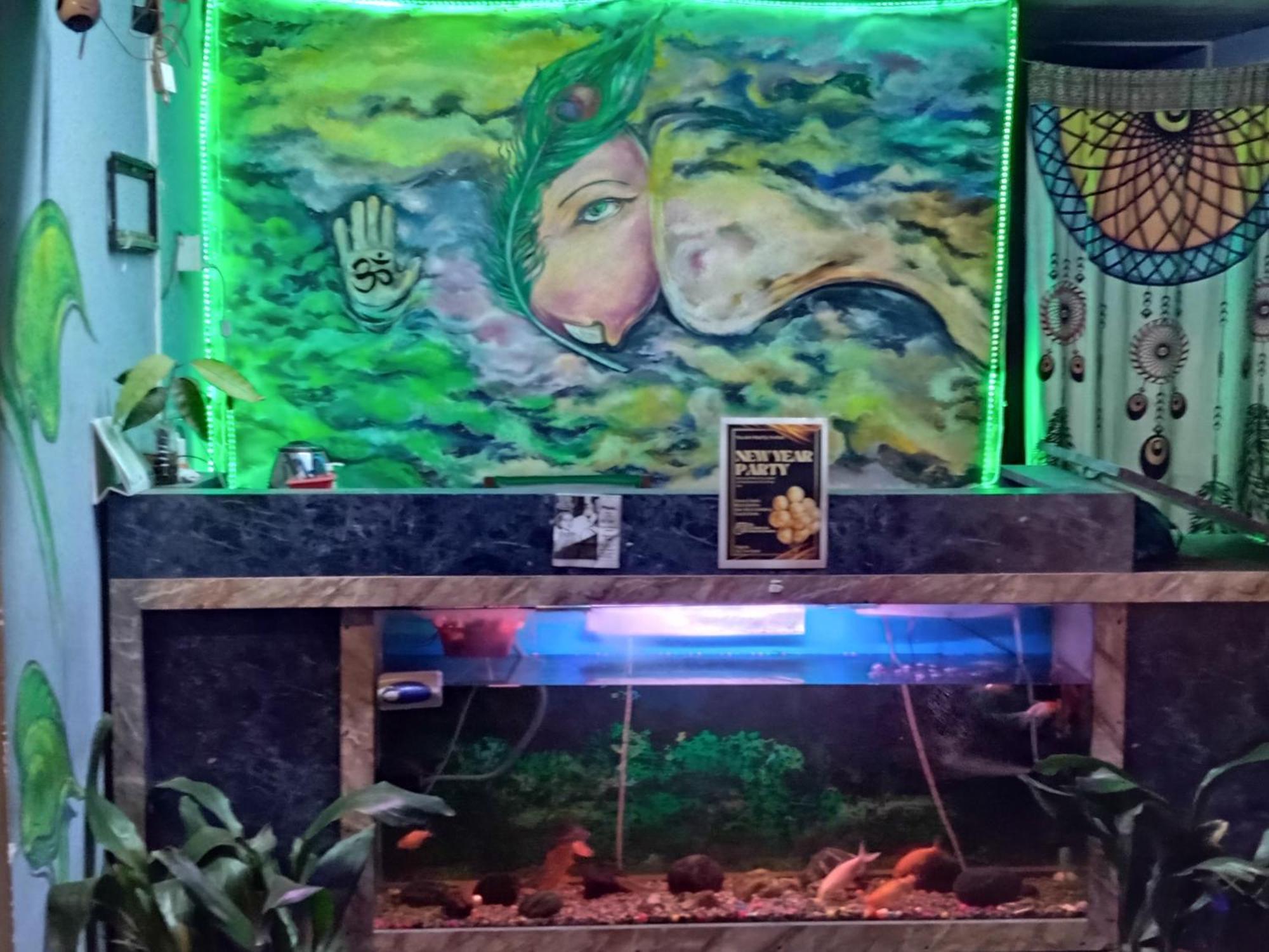Big Tree Hostel Kathmandu Bagian luar foto